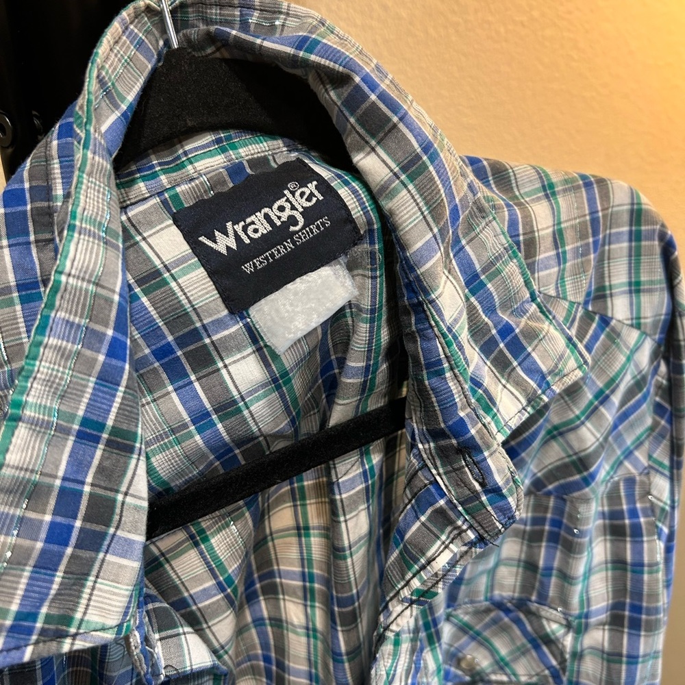 Wrangler pearl snap western shirt. FREE SHIPPING! 🚀